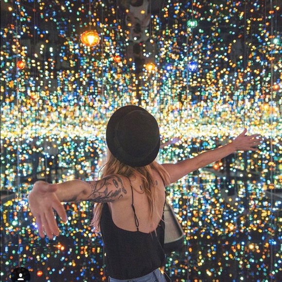 Meet your Posher - Picture 3 of 5